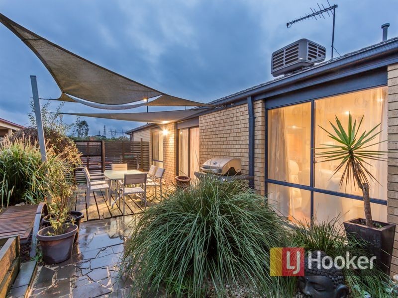 89 Laura Drive, Hampton Park VIC 3976