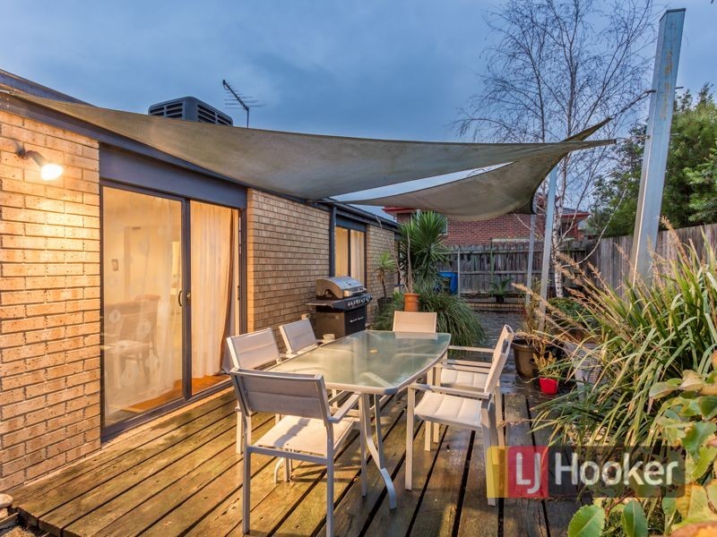 89 Laura Drive, Hampton Park VIC 3976