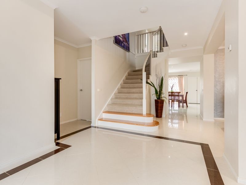 25 Cantwell Road, Narre Warren North VIC 3804