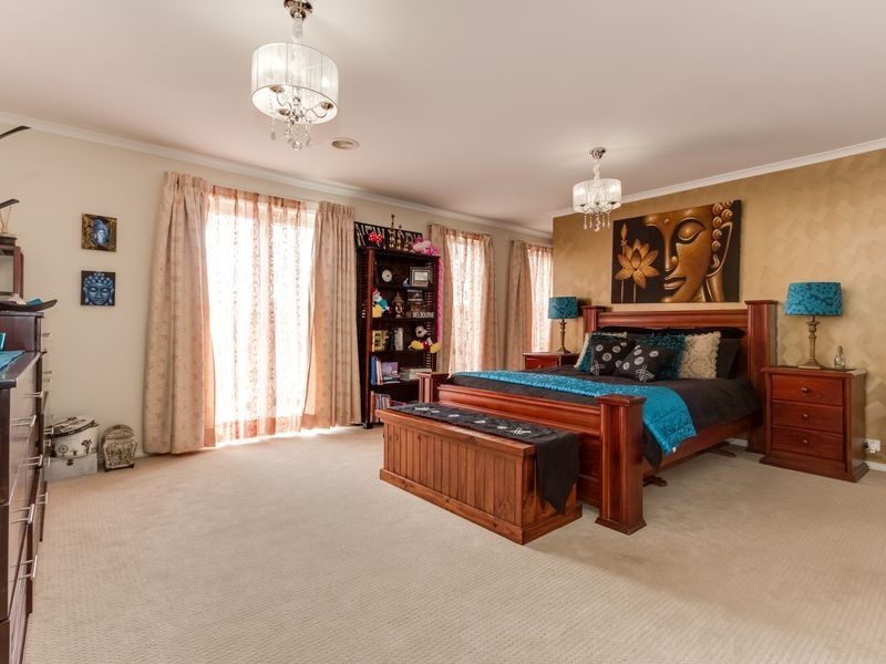 25 Cantwell Road, Narre Warren North VIC 3804