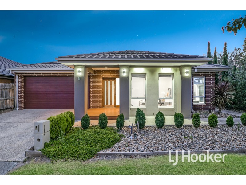7 Lister Walk, Dandenong VIC 3175
