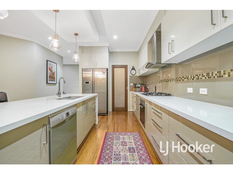 7 Lister Walk, Dandenong VIC 3175