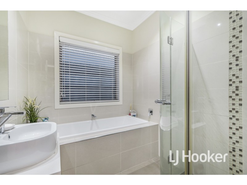 7 Lister Walk, Dandenong VIC 3175