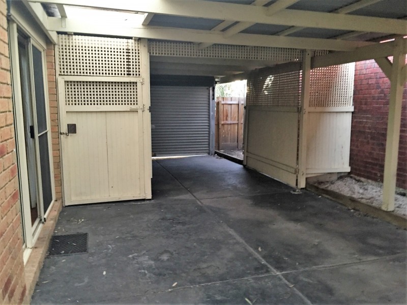 12 Elanora Way, Hampton Park VIC 3976