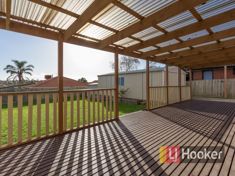 9 Jessica Drive, Hampton Park VIC 3976