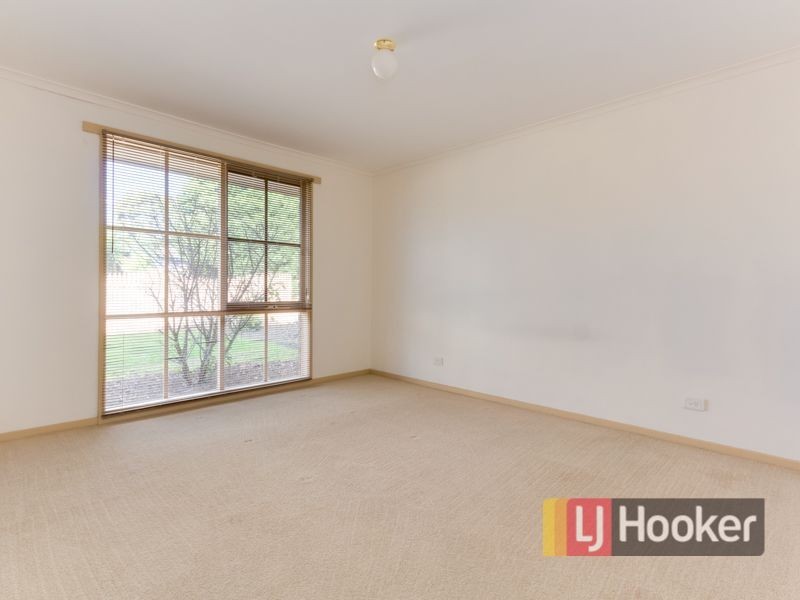 9 Jessica Drive, Hampton Park VIC 3976