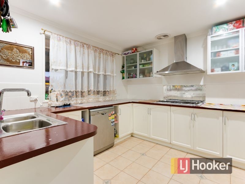 13 Sarah Place, Hampton Park VIC 3976