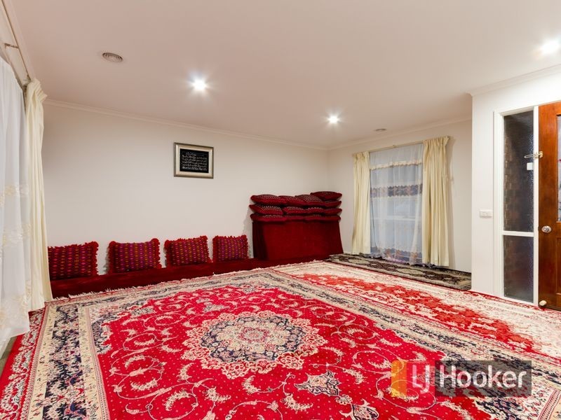 13 Sarah Place, Hampton Park VIC 3976