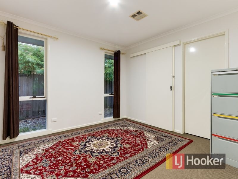 13 Sarah Place, Hampton Park VIC 3976