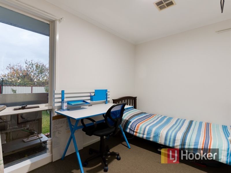 13 Sarah Place, Hampton Park VIC 3976