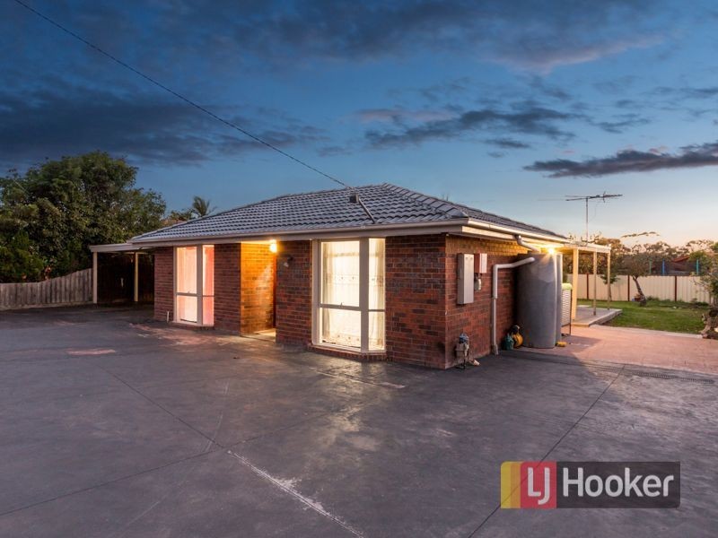 13 Sarah Place, Hampton Park VIC 3976