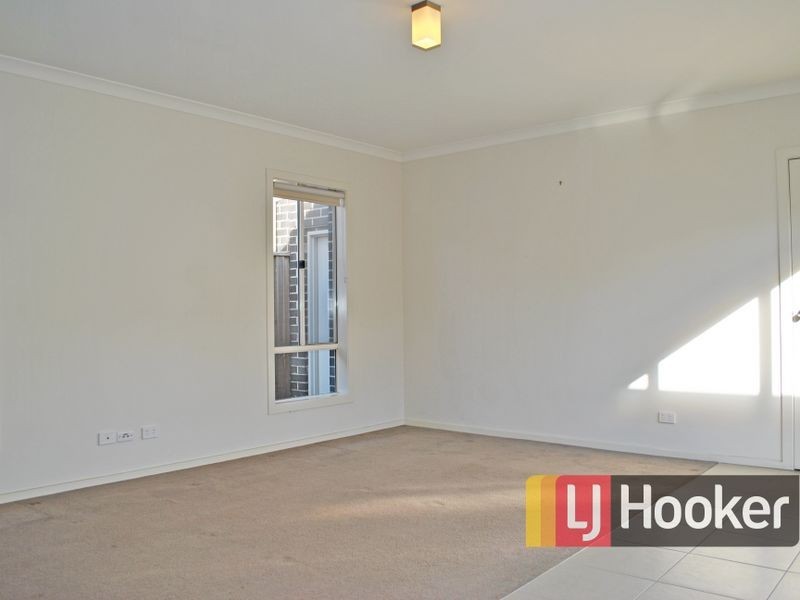 25 Sierra Walk, Cranbourne North VIC 3977