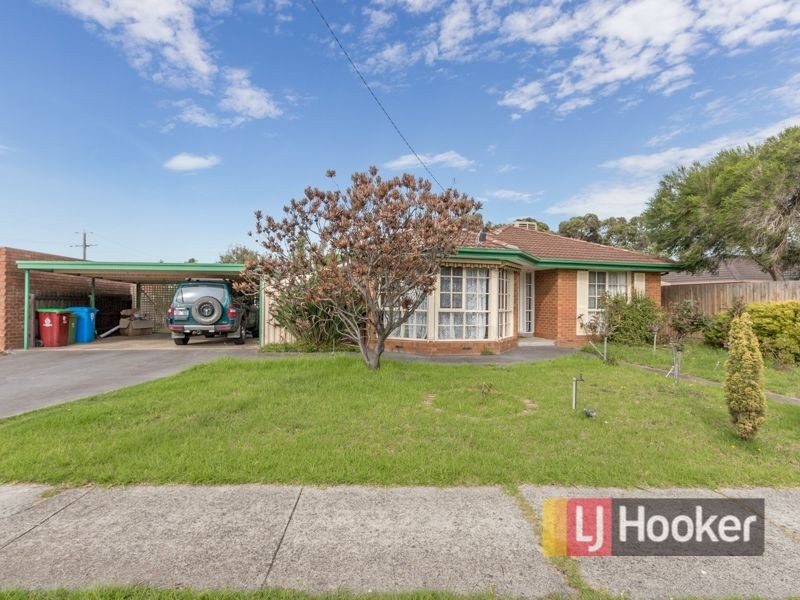 8 Hedley Place, Hampton Park VIC 3976