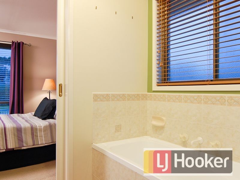 1 Cumulus Court, Hampton Park VIC 3976