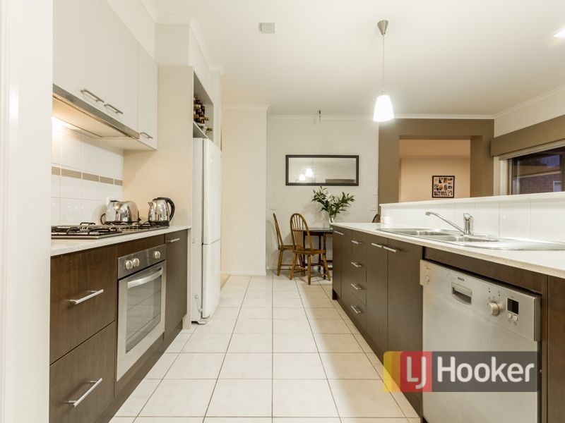 7 Ogle Way, Cranbourne North VIC 3977