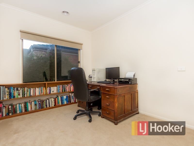 7 Ogle Way, Cranbourne North VIC 3977