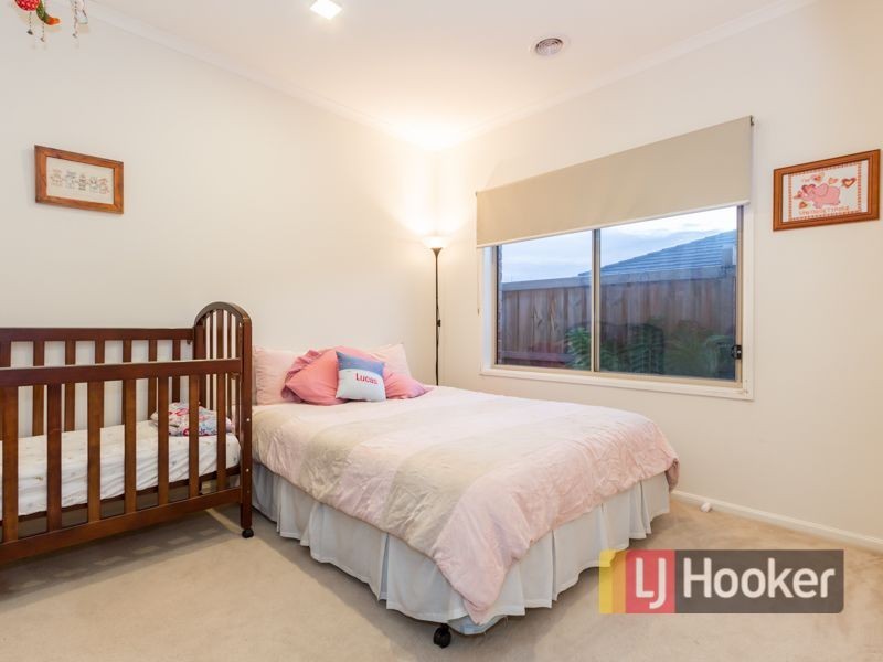 7 Ogle Way, Cranbourne North VIC 3977