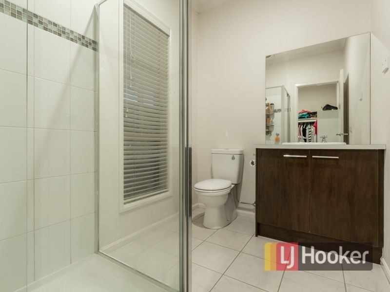 7 Ogle Way, Cranbourne North VIC 3977