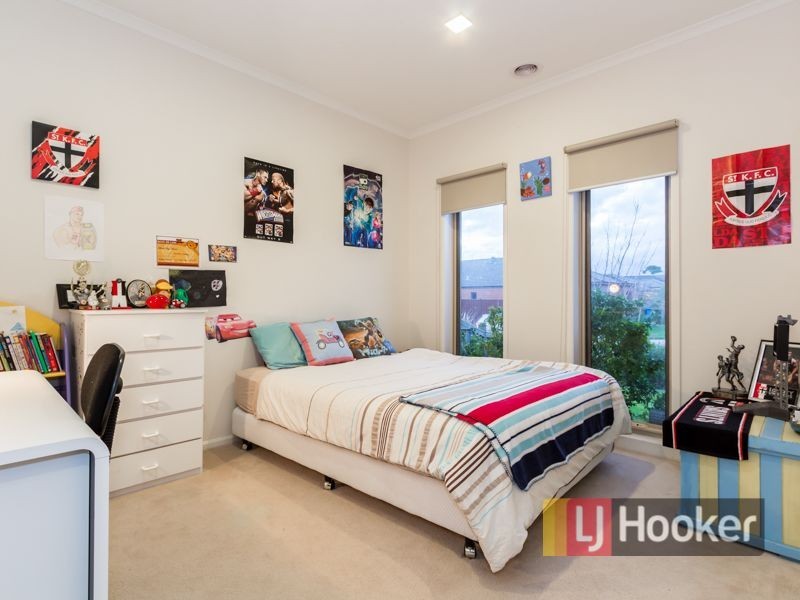 7 Ogle Way, Cranbourne North VIC 3977