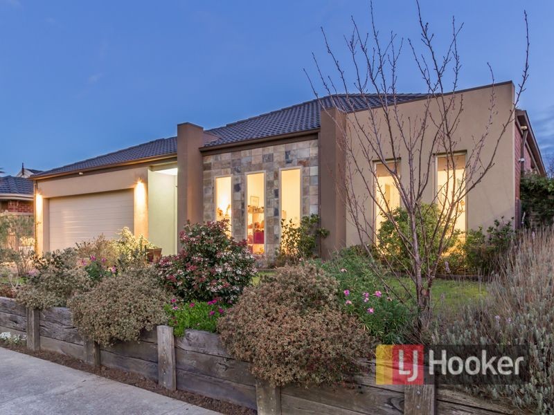 7 Ogle Way, Cranbourne North VIC 3977