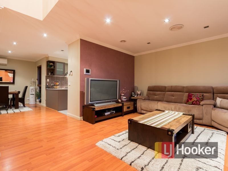 54 Aylmer Road, Lynbrook VIC 3975
