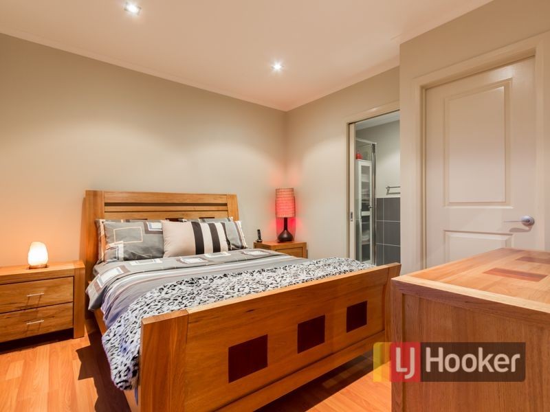 54 Aylmer Road, Lynbrook VIC 3975