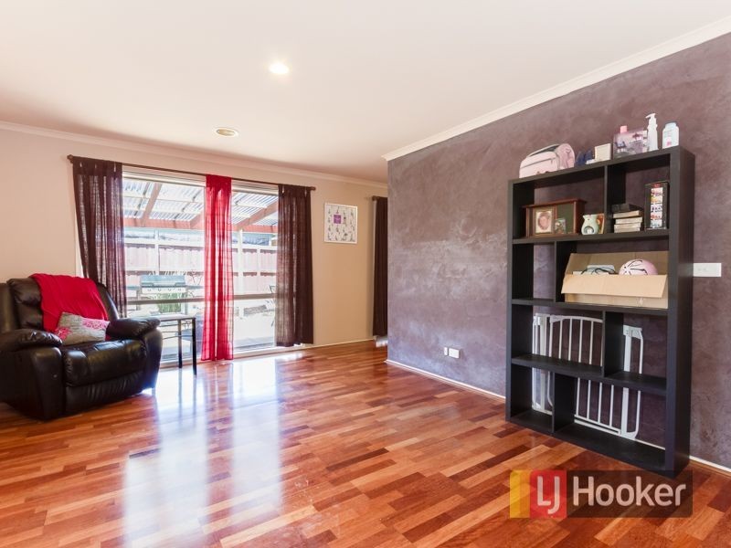 14 Chatswood Drive, Narre Warren South VIC 3805