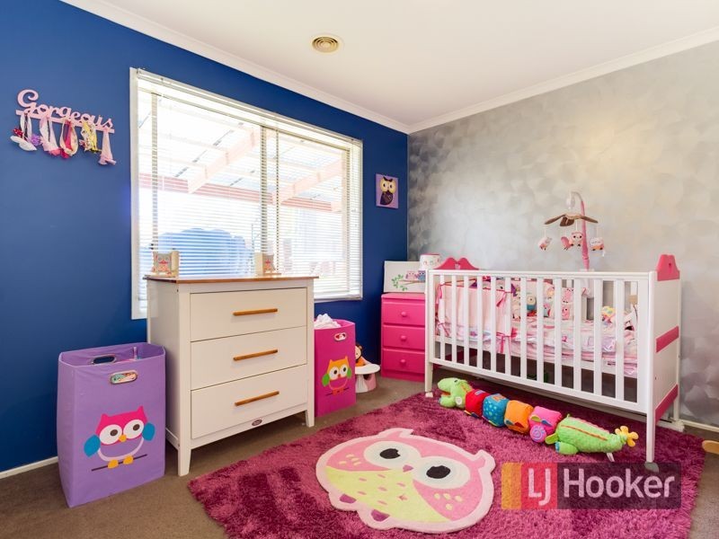 14 Chatswood Drive, Narre Warren South VIC 3805
