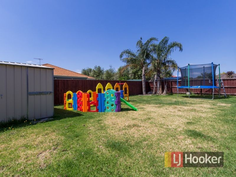 14 Chatswood Drive, Narre Warren South VIC 3805