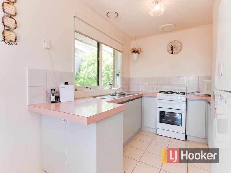 8 Fordholm Road, Hampton Park VIC 3976