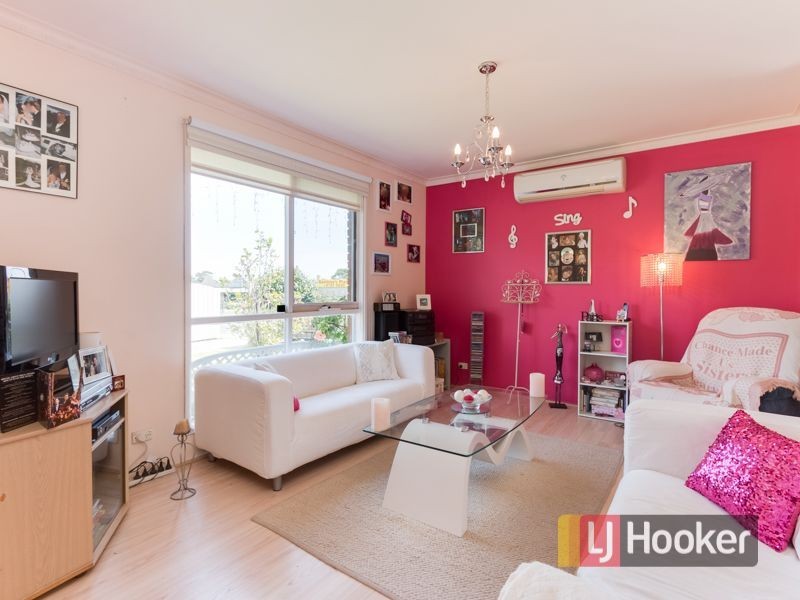 8 Fordholm Road, Hampton Park VIC 3976