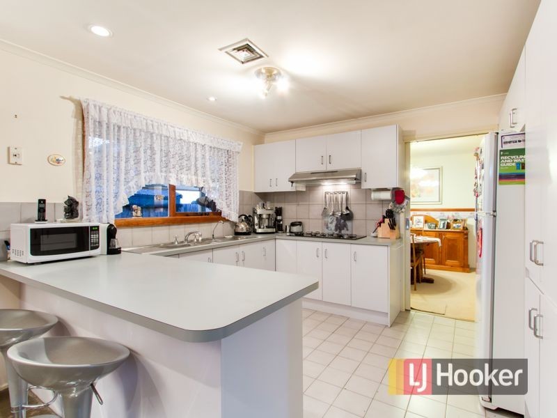 1 Jambe Court, Hampton Park VIC 3976