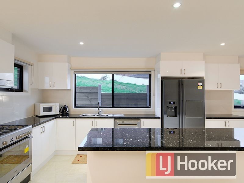 7 Cherry Tree Lane, Narre Warren VIC 3805
