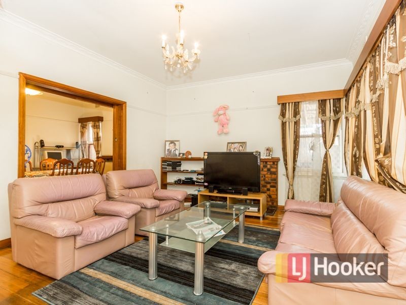 34 Fifth Avenue, Dandenong VIC 3175