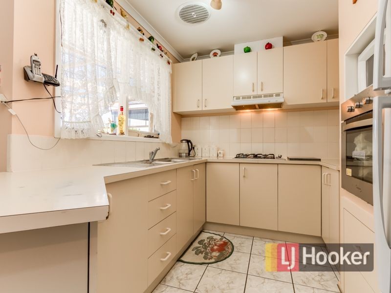 66 Edeys Run, Hampton Park VIC 3976