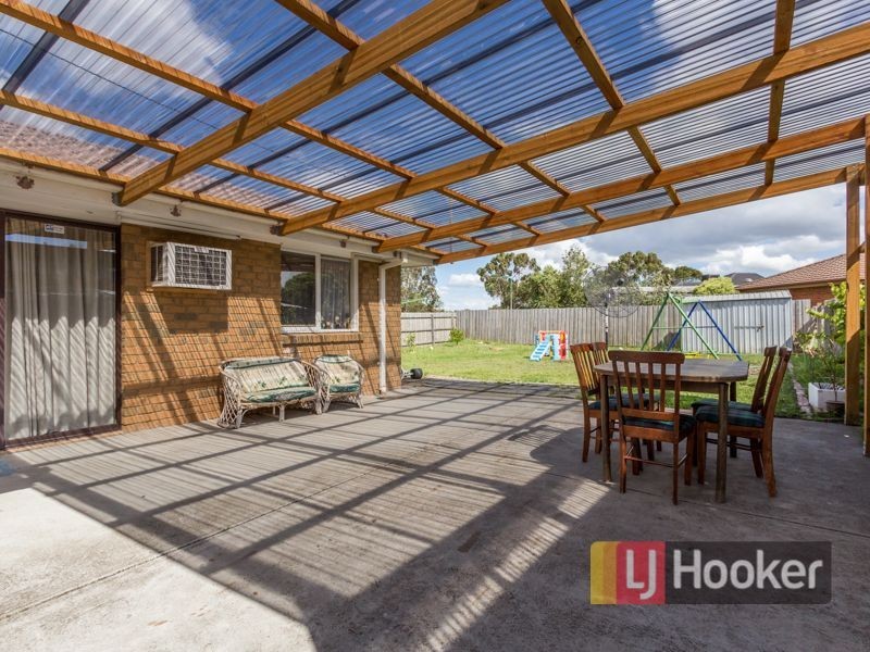 66 Edeys Run, Hampton Park VIC 3976