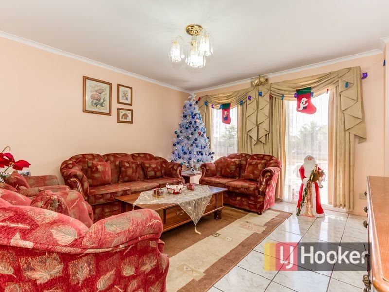 66 Edeys Run, Hampton Park VIC 3976