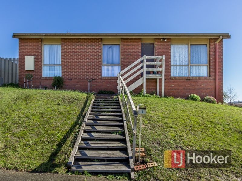 1 Darling Court, Hampton Park VIC 3976