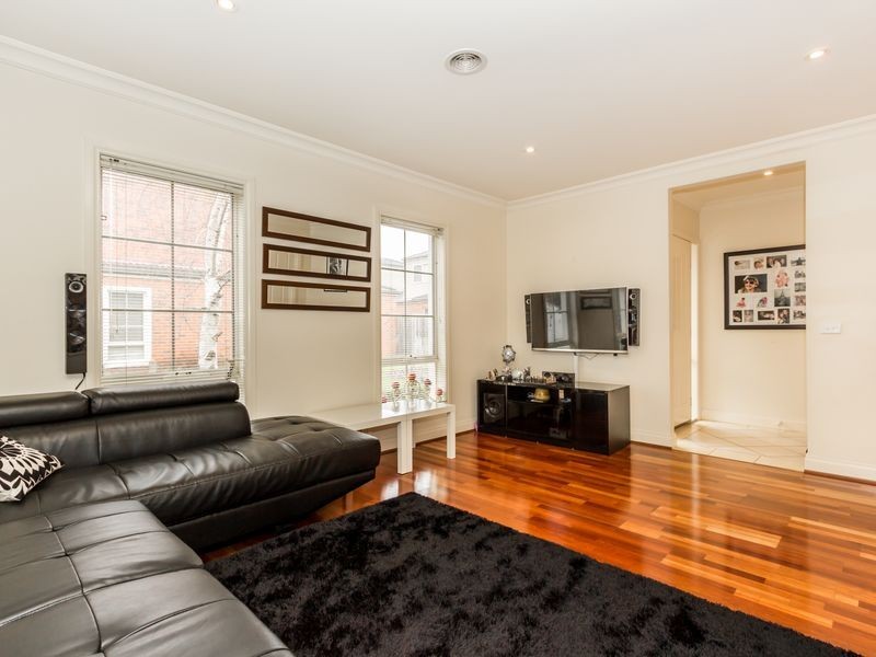 16/1-3 Young Road, Hallam VIC 3803