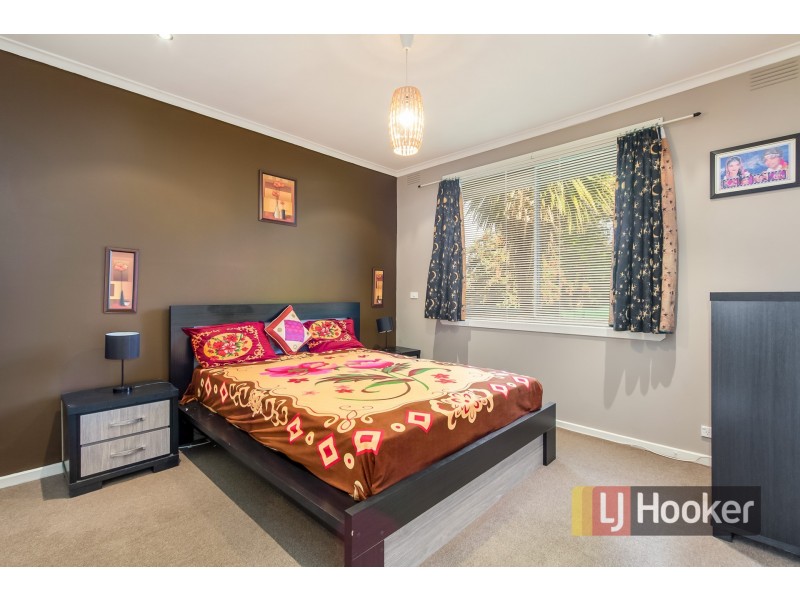 1/4 Philip Road, Hallam VIC 3803