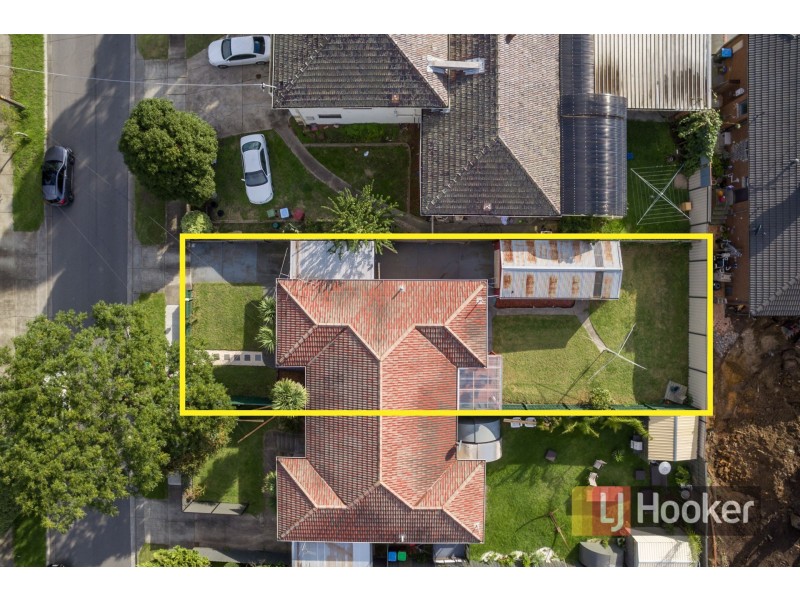 1/4 Philip Road, Hallam VIC 3803