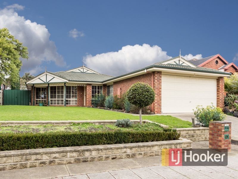 9 Henry Lawson Drive, Lynbrook VIC 3975