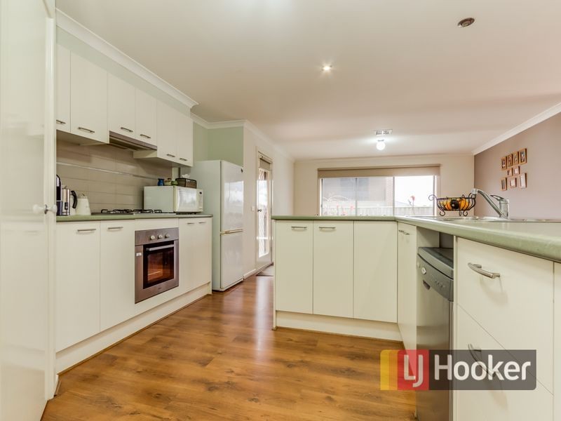 14 Roselea Place, Narre Warren North VIC 3804