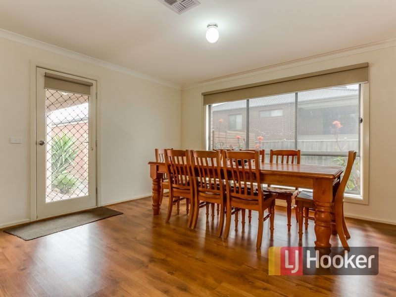14 Roselea Place, Narre Warren North VIC 3804