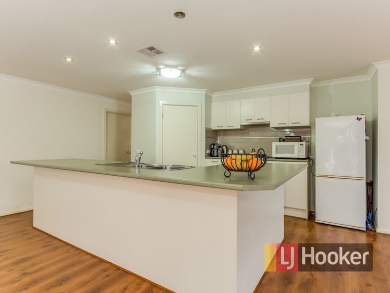 14 Roselea Place, Narre Warren North VIC 3804