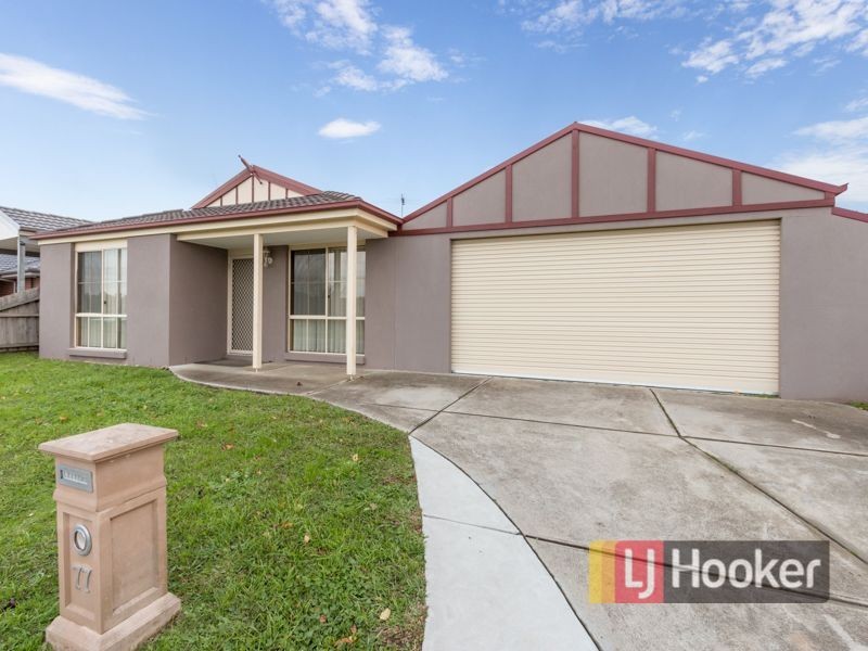 77 Laura Drive, Hampton Park VIC 3976