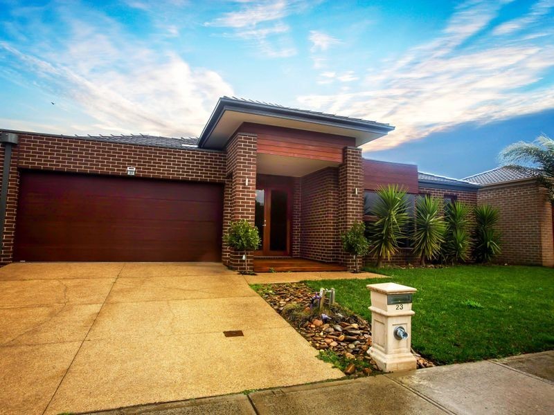 23 Locky Grove, Lyndhurst VIC 3975