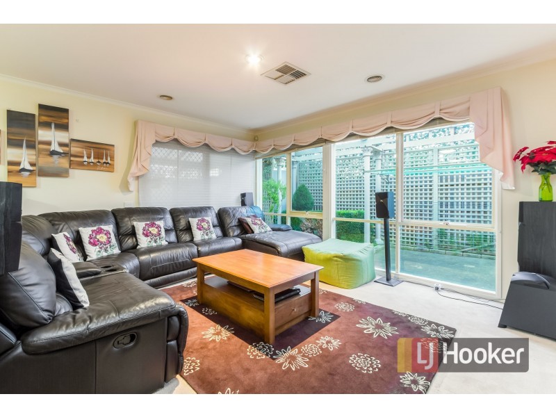 2 Tolmie Rise, Hallam VIC 3803