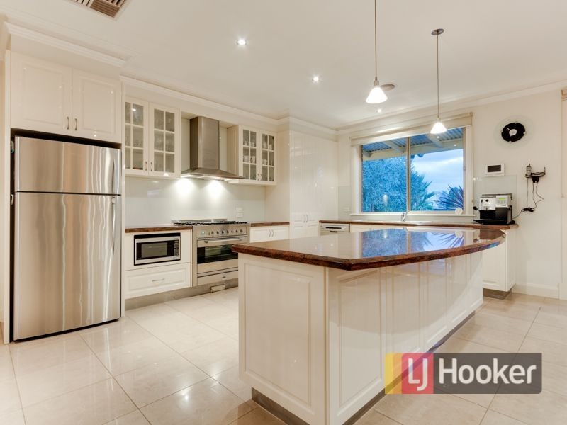 17-18 Hilton Court, Narre Warren North VIC 3804