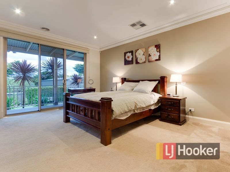 17-18 Hilton Court, Narre Warren North VIC 3804